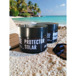 Protector solar UVA y UVB. Alto FPS de Botanics Lab